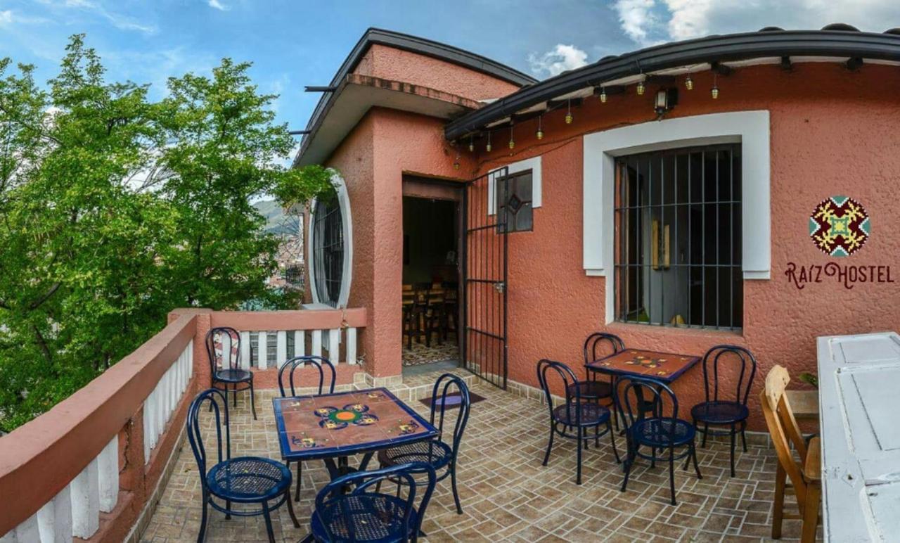 Raiz Hostel Medellín Exterior foto